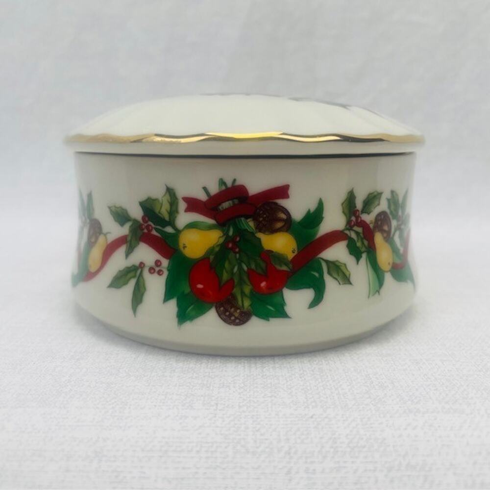 Vintage Heritage House Melodies Trinket Box Christmas Holiday Music Silent Night